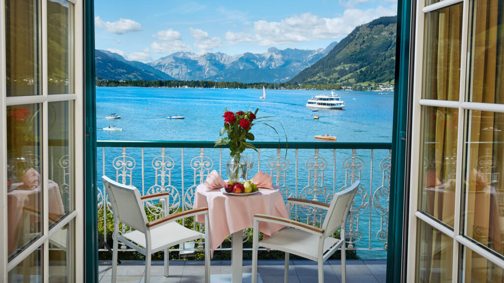 Die Fotos dürfen ausschließlich für PR- und Marketingmaßnahmen des Hotels Grand Hotel, Zell am See, Österreich verwendet werden. 
Jegliche Nutzung Dritter (durch Verkauf oder Weitergabe) ist mit dem Bildautor, Michael Huber | www.huber-fotografie.at, gesondert zu vereinbaren.


Copyright aller Aufnahmen:

Michael Huber

5730 Mittersill. Klausgasse 16

www.huber-fotografie.at

0664 / 250 86 32