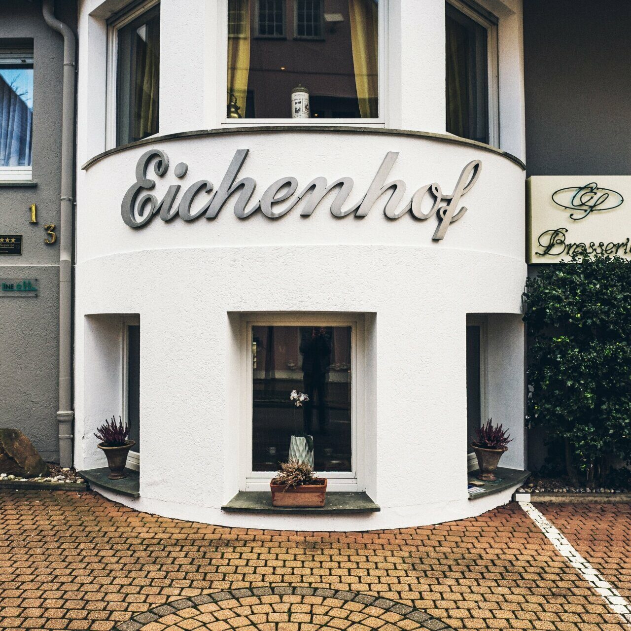 antik-hotel-eichenhof-hotel-aussenansicht-81430